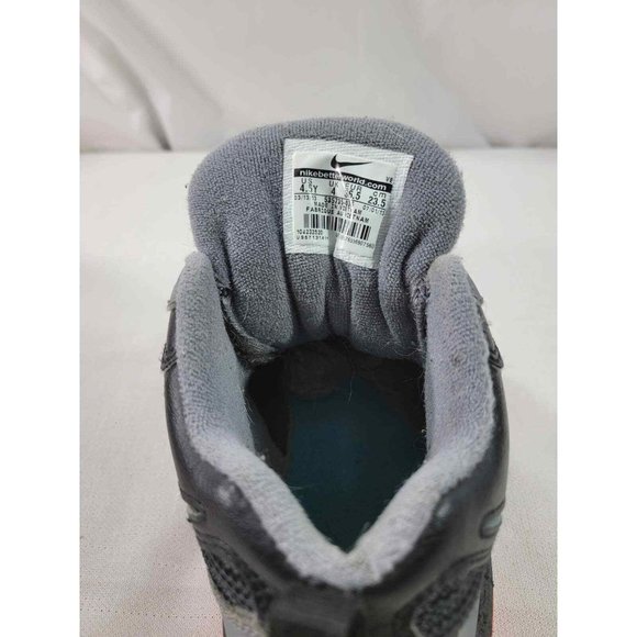 BOYS NIKE AIR SPEED TURF GREY BLACK ORANGE 535735-036 BASKETBALL SHOES SZ 4.5Y - Picture 6 of 8